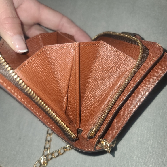 Louis-vuitton monogram wallet with chain - Picture 5 of 15